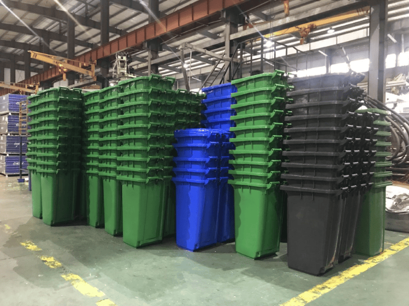 Custom Plastic plastic waste bin in factory