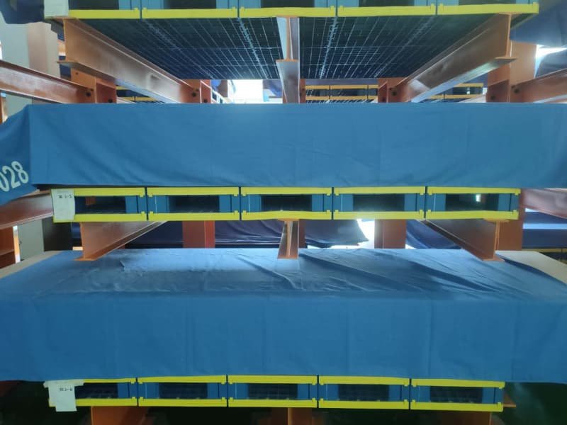 rackable plastic pallet use