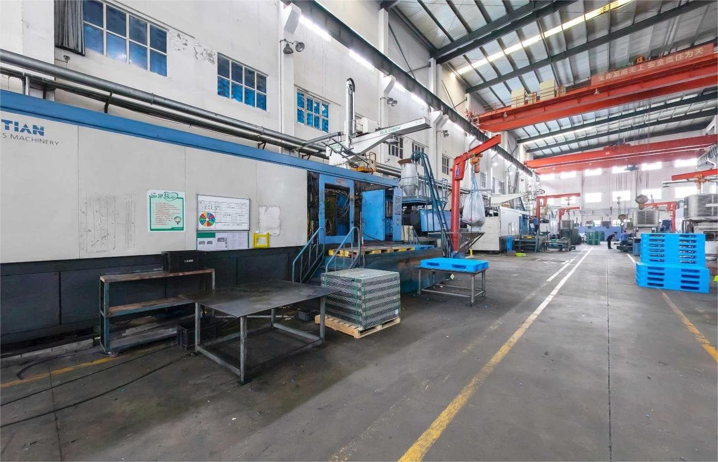 Custom Plastic Pallets Manufacturing
