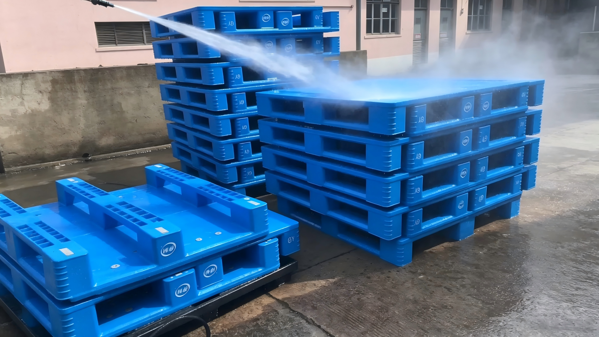 Hygienic Plastic Pallet Washing
