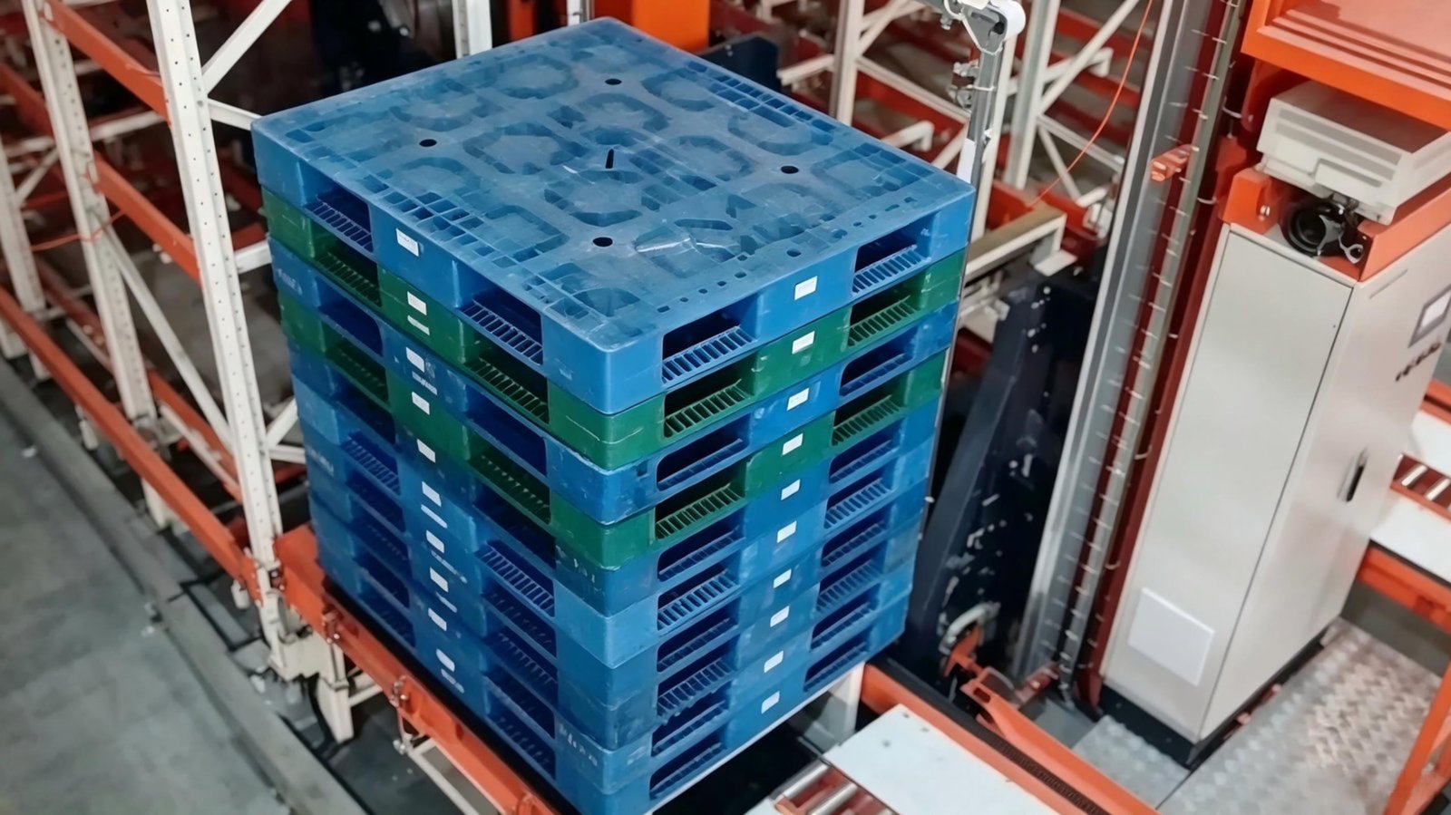 Plastic Pallet in ASRS