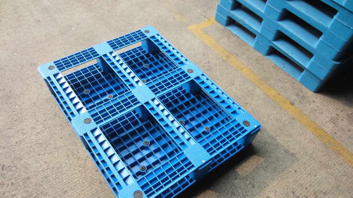 Stackable Pallet