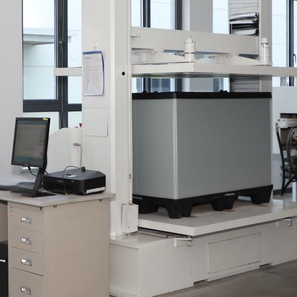 Quality inspection during plastic packaging production